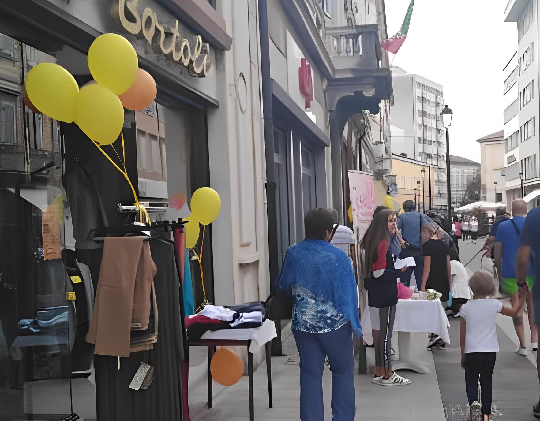 Immagine per Ultimi saldi in centro a Gorizia, lo Sbaracco piace a negozi e clienti
