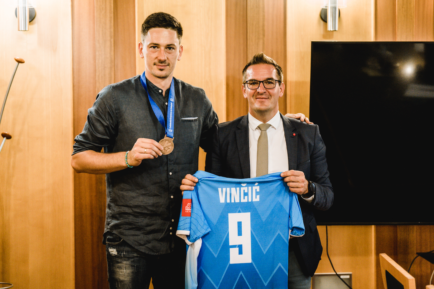 Immagine per Bronzo all'Europeo, la stella del volley Vinčic torna nella sua Nova Gorica