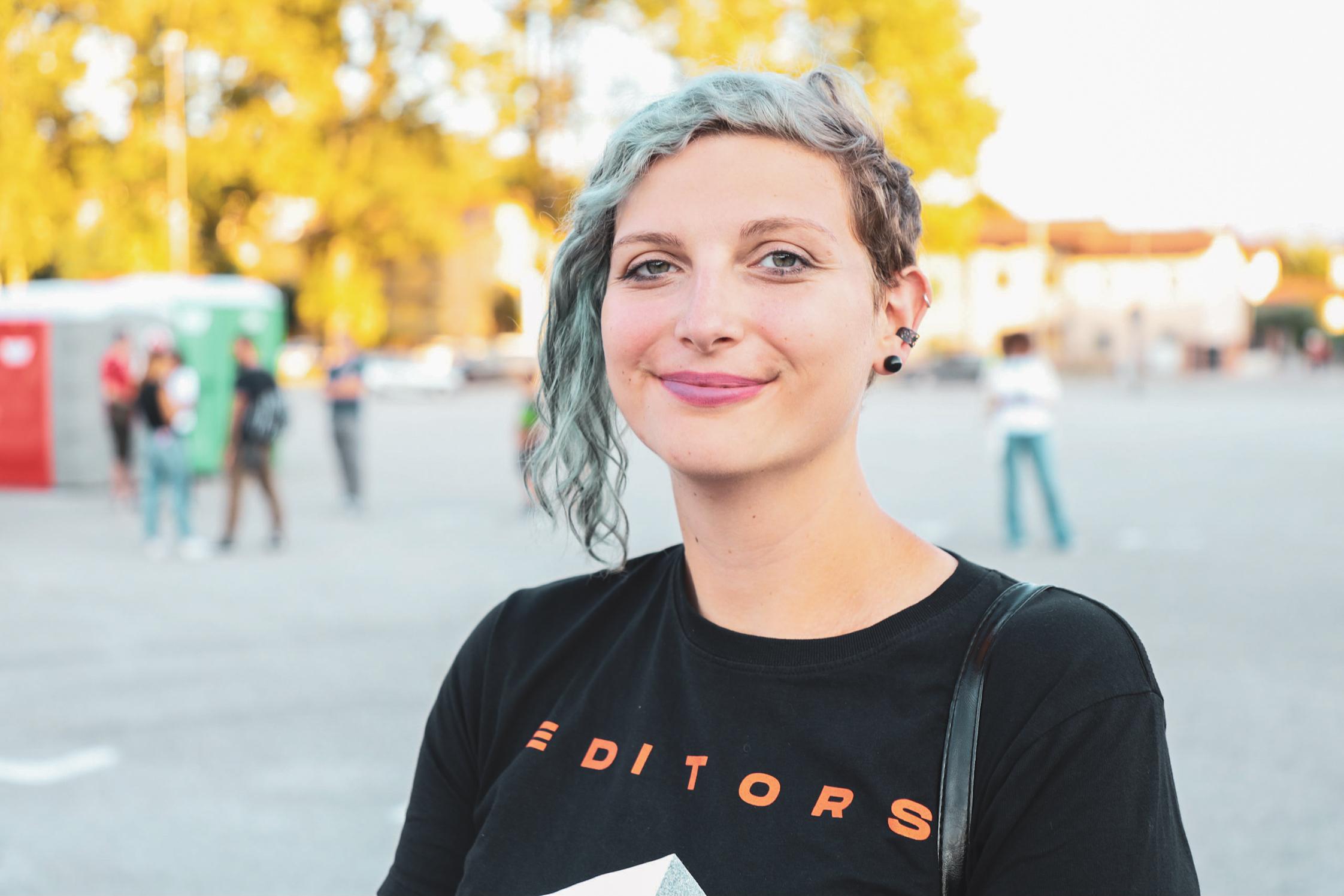Copertina per Lily da Londra arrivata per gli Editors, le storie dei fan in fila a Gorizia