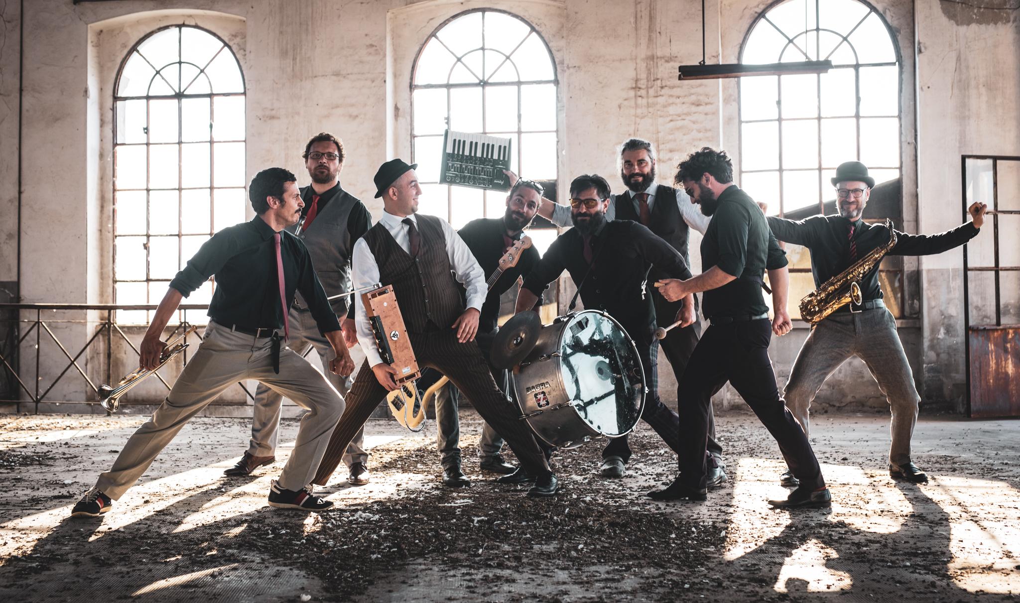Immagine per La cultura in una stretta di mano, Radio Zastava e orchestra Nesjo a Gorizia
